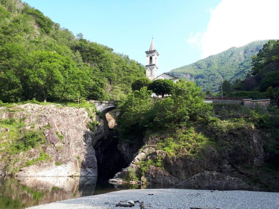 Appartamento La Meridiana A Traffiume กันโนบีโอ ภายนอก รูปภาพ